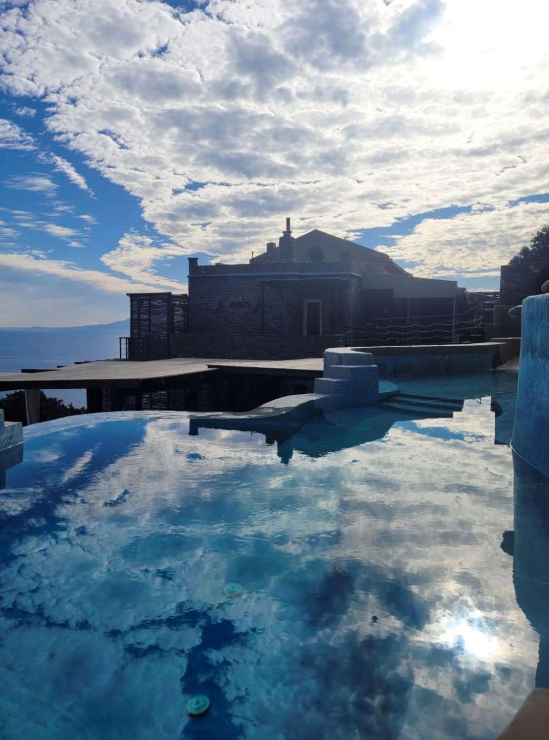 Aparthotel Aegean Castle Andros - Adults Only Agia Eleousa Exteriér fotografie